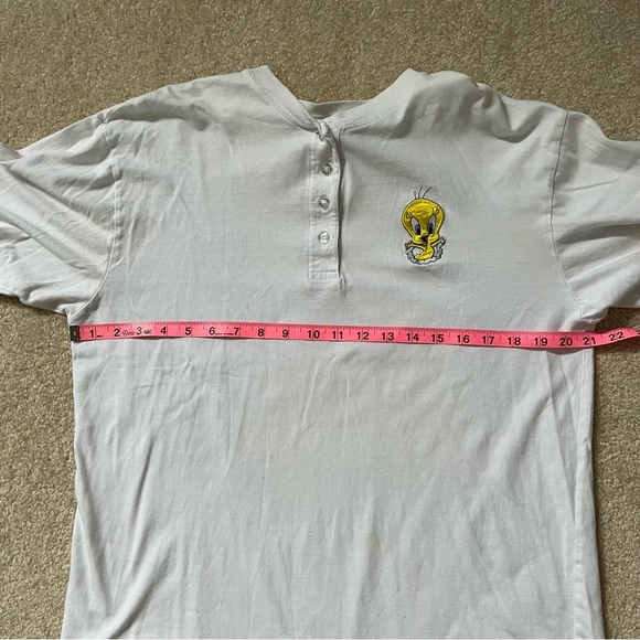 VINTAGE Looney Tunes Shirt Adult Small White Tweety Bird Embroidered Henley Mens - Picture 5 of 13